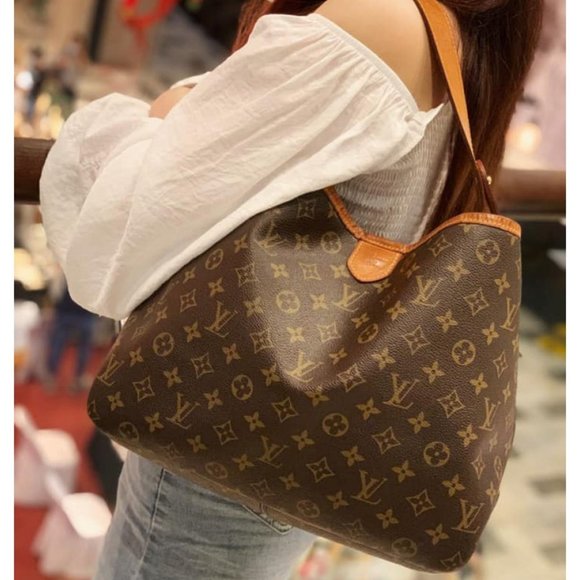 Louis Vuitton Handbags - 💎✨Authentic✨💎 Louis Vuitton Delightful MM